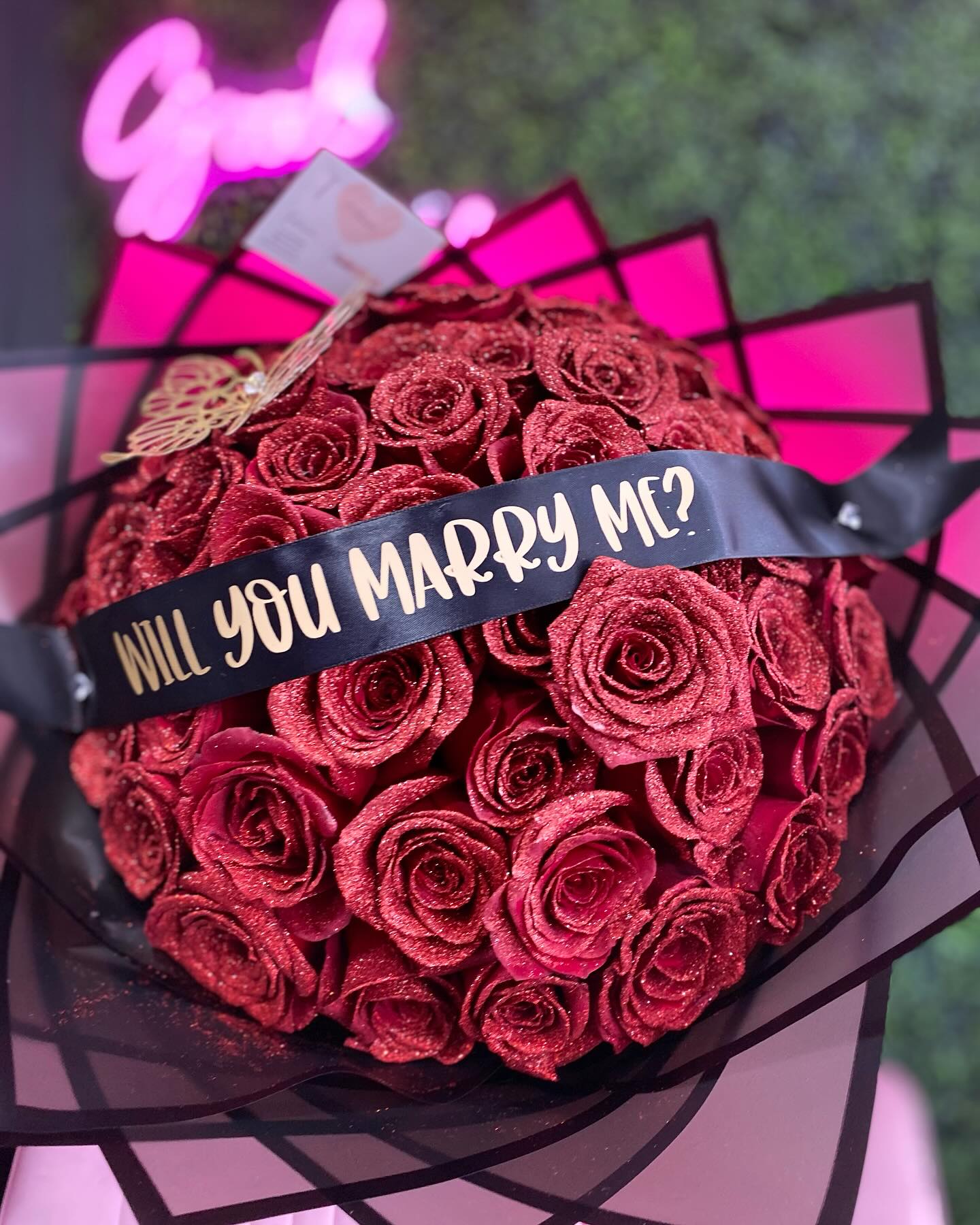 Glitter roses bouquet